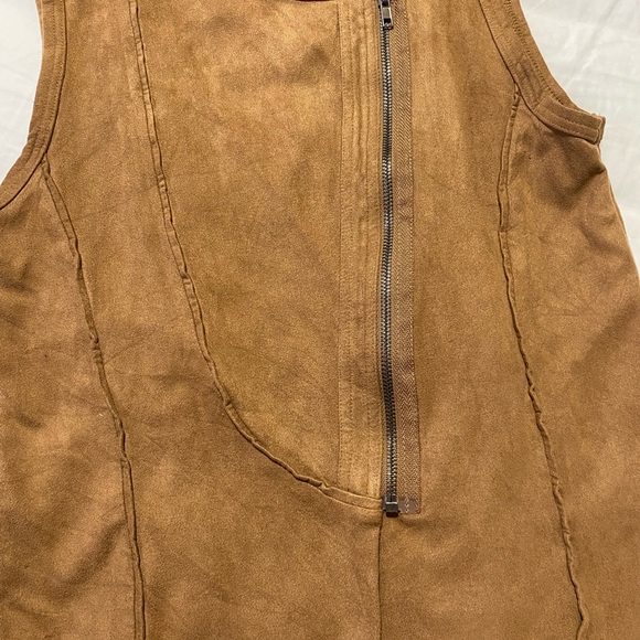 Ethereal Tan Suede-Like zipper side vest size S - Picture 2 of 6